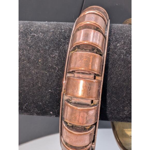 Lot of Three Vintage Metal Stone Inlay Bangle Bracelets - Picture 4 of 10